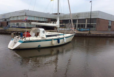 Friendship 33 te huur. bootverhuur in Friesland